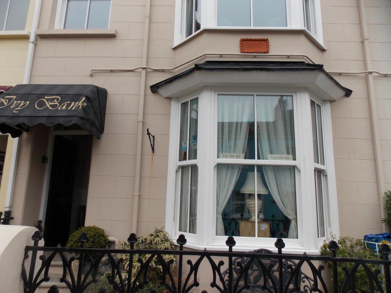 Ivy Bank Guest House Tenby Extérieur photo