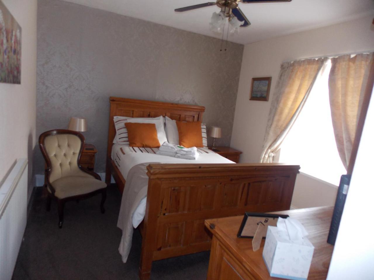 Ivy Bank Guest House Tenby Extérieur photo