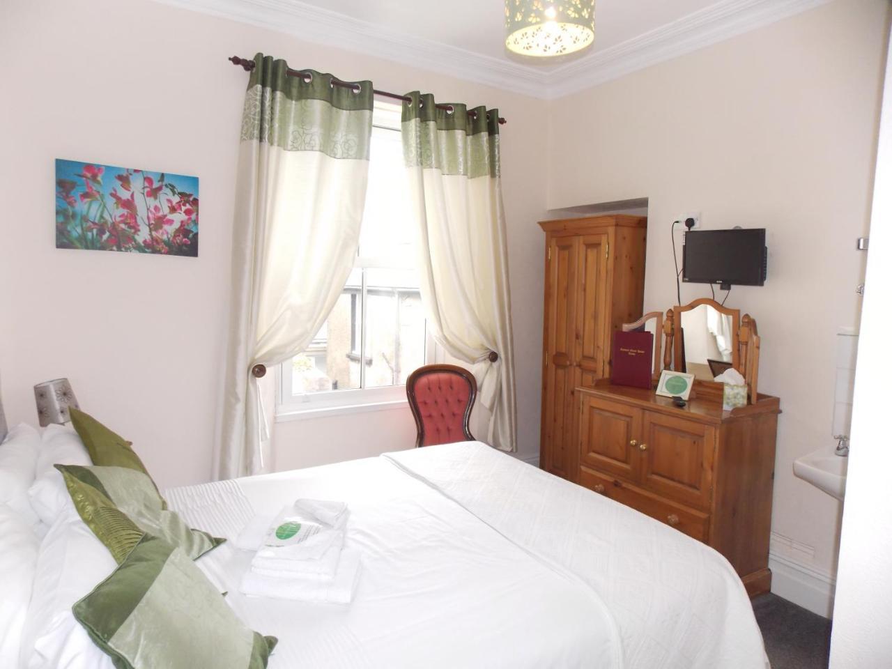 Ivy Bank Guest House Tenby Extérieur photo