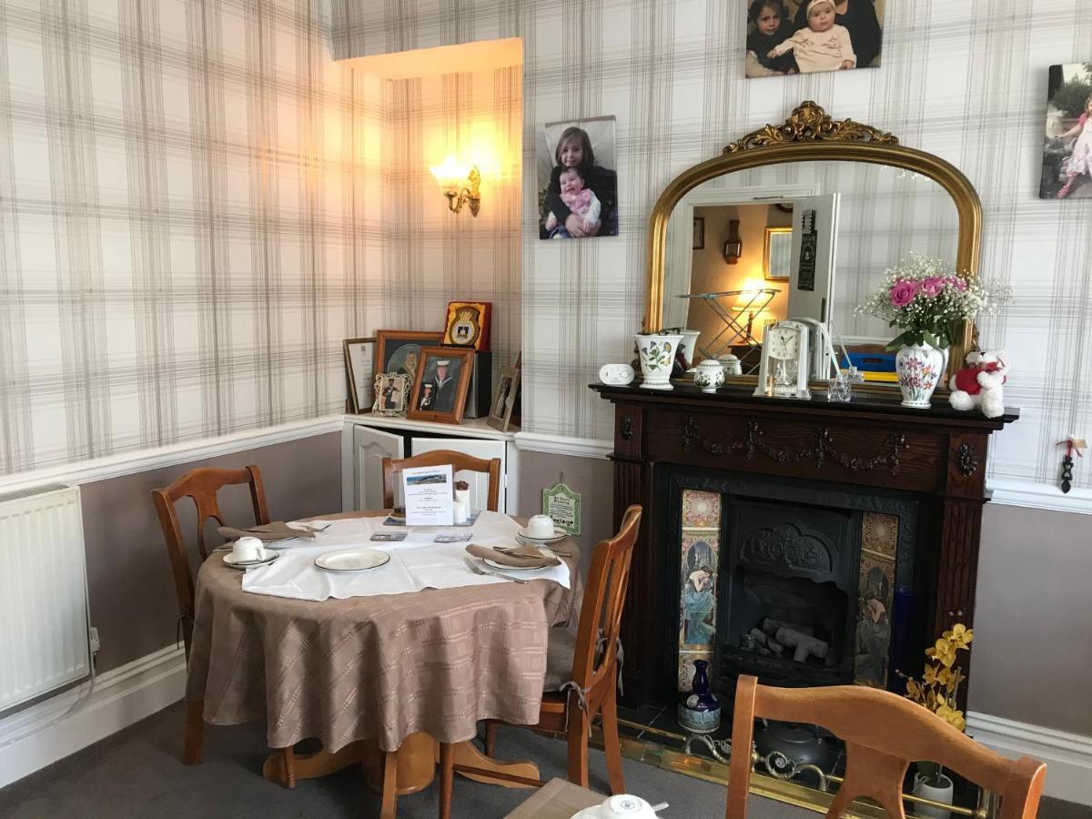 Ivy Bank Guest House Tenby Extérieur photo